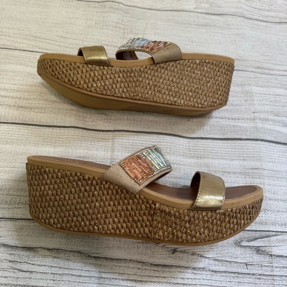 Yellowbox Bonnie Jeweled Platform Sandals - Picture 5 of 7